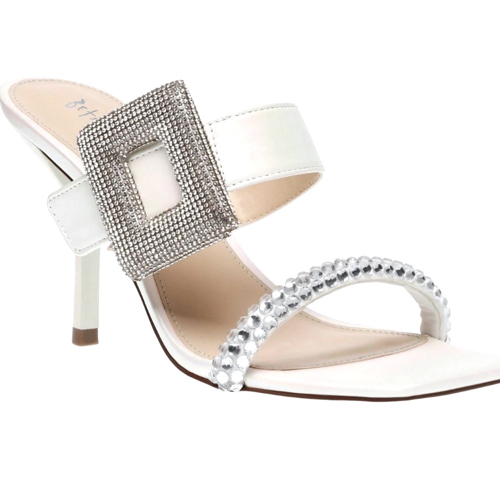 NIB Betsey Johnson ivory rhinestone buckle silver shimmer slip on strap heels 8
